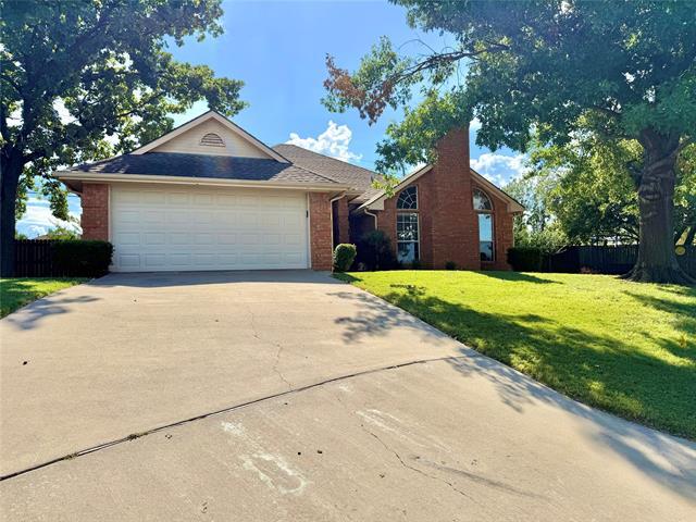 Building Photo - 2633 Bauer Dr