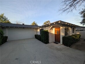 Building Photo - 1715 Encino Ave