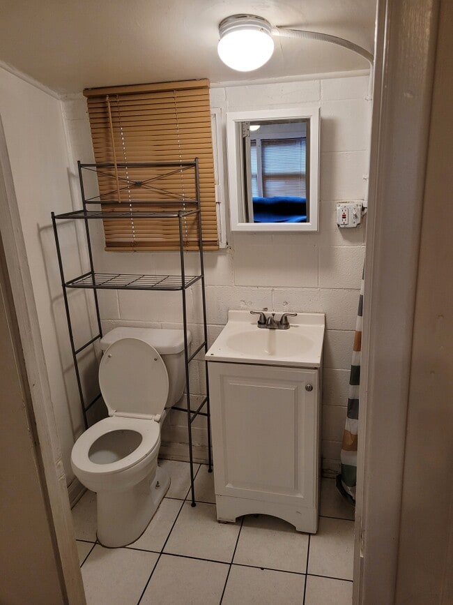 Building Photo - 3611 Hardee Ave