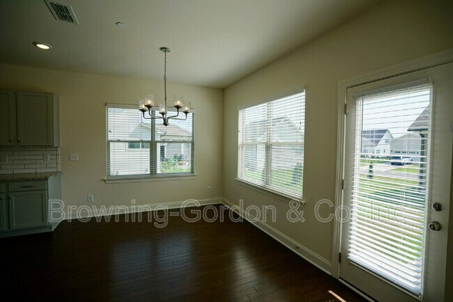Building Photo - 797 Ravensdowne Dr