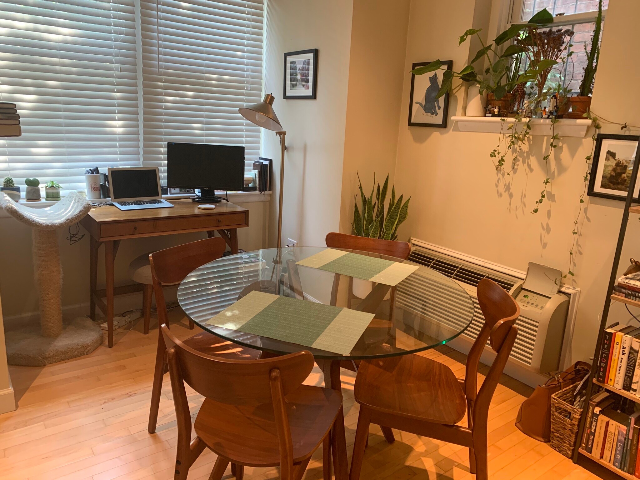 Building Photo - 1901 16th St NW