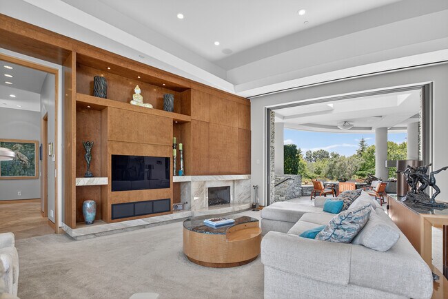 Building Photo - 17534 Los Morros