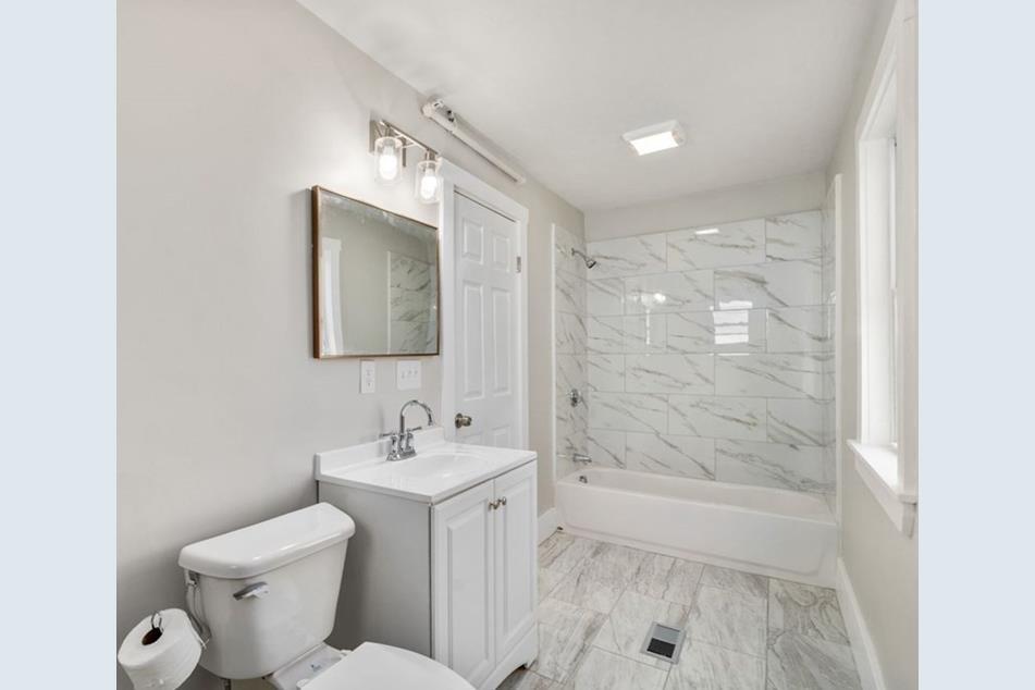 Building Photo - 41 Watch St