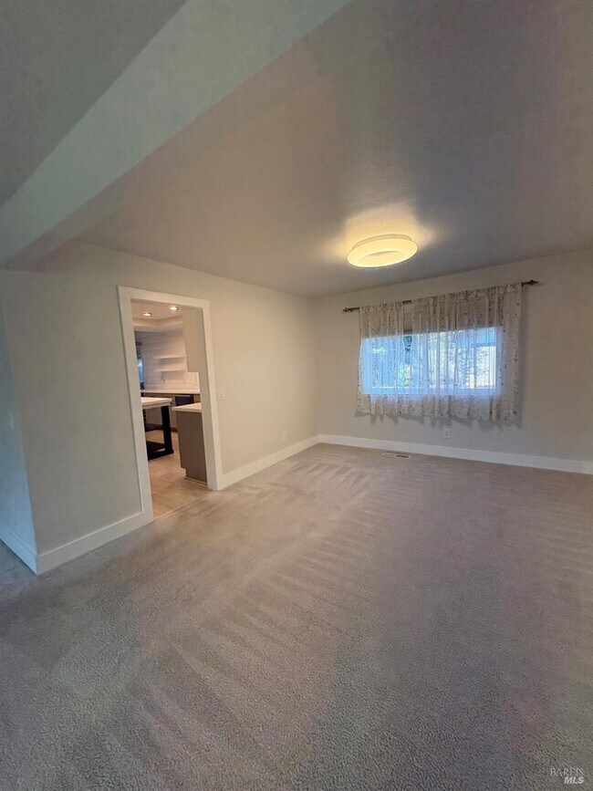 Building Photo - 5705 Davis Cir