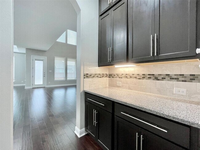 Building Photo - 3809 Mineral Dr