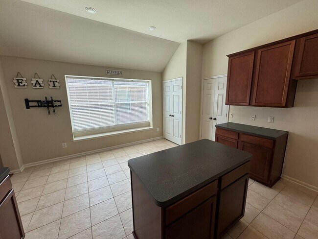 Building Photo - 9907 Rushing Springs Dr