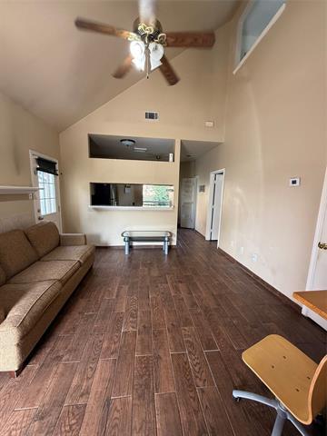 Building Photo - 3822 Brandon Park Dr