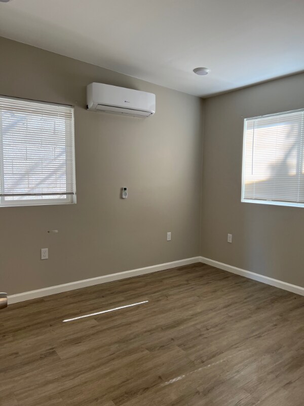 Building Photo - 201 Eaton Way