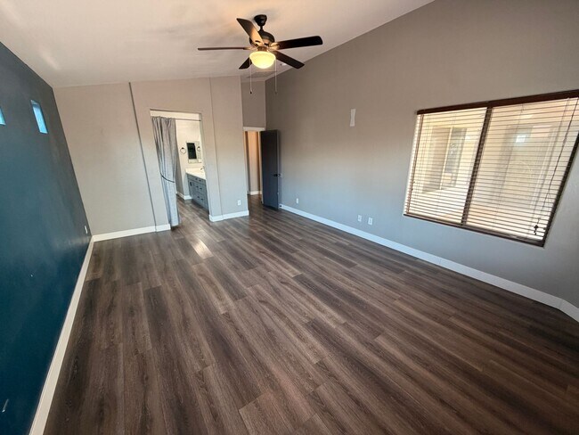 Building Photo - Renovated 5-Bedroom Corner Lot Home with Luxury Upgrades