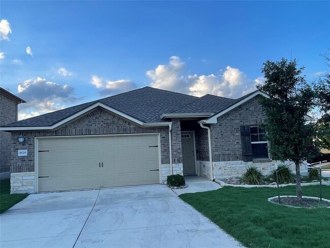 Building Photo - 1629 Dubiel Dr