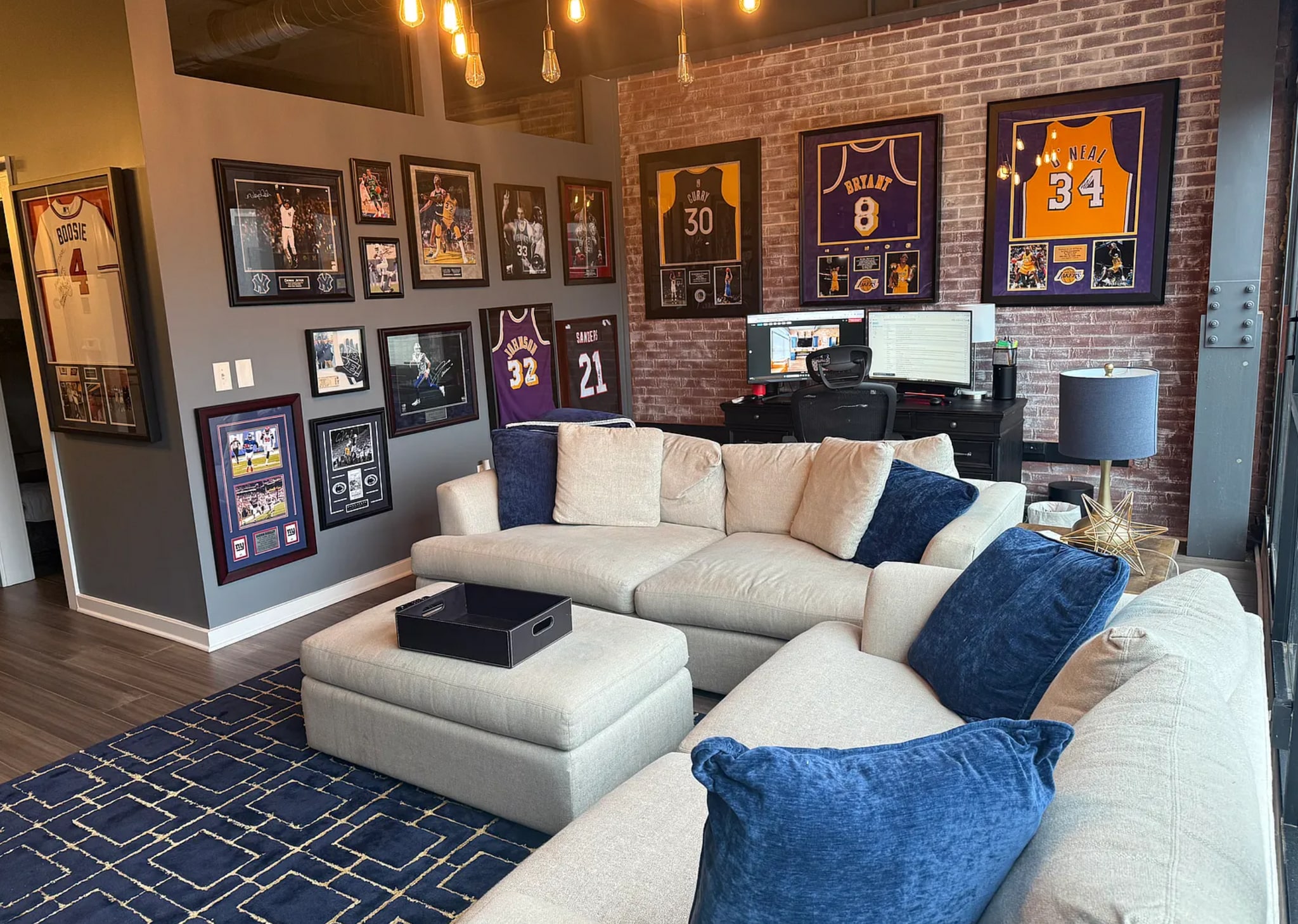 Building Photo - 515 W Main St