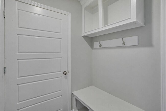 Building Photo - 577 Patrick Farms Dr