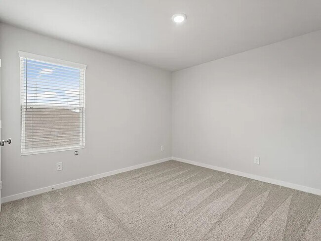 Building Photo - 17115 King Eider Rd