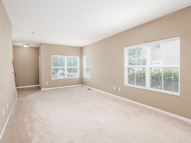 Building Photo - 53 Traditions Way