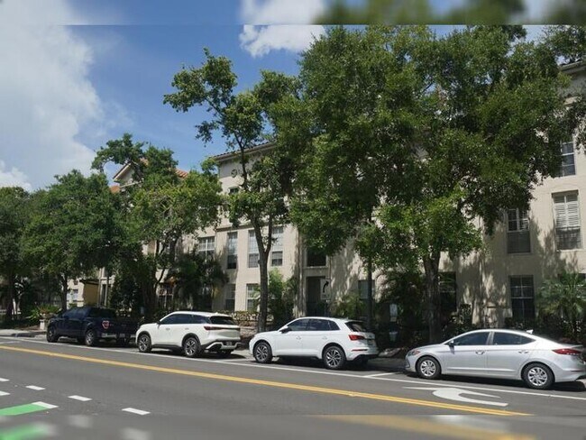 Primary Photo - Experience the SoHo Lifestyle in the Heart of South Tampa!