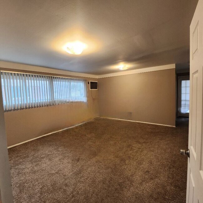 Master Bedroom - 32442 Joy Rd