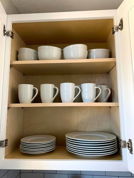 Building Photo - 7388 Oneida Dr