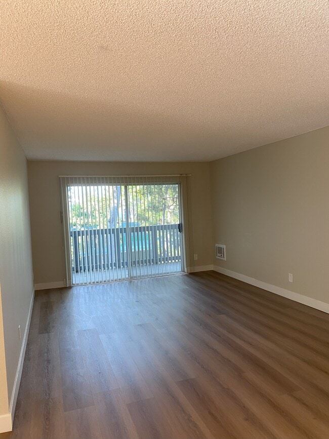 Building Photo - 3604 W Estates Ln