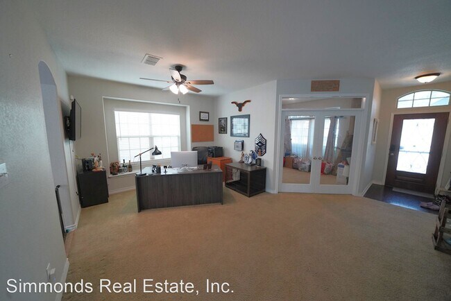 Building Photo - 4 br, 3.5 bath House - 346 Chloe Heights