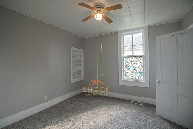 Building Photo - RENOVATED 3BR/2BA HOME CLOSE TO DOWNTOWN