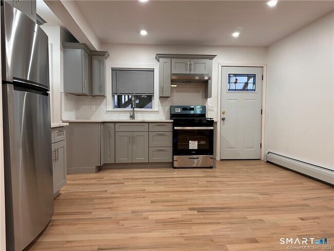 Building Photo - 192 Peace St