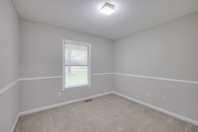 Building Photo - 5020 Old Salem Rd