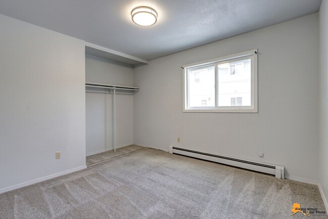 Building Photo - 3305 Cope St