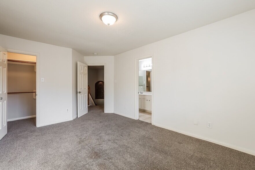 Building Photo - 20618 Water Point Trail