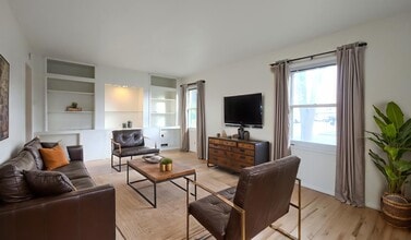 Building Photo - 1401 7th St N