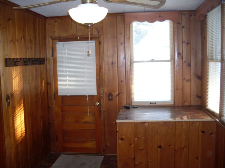 Rear entry/mudroom with half bath - 507A N Division Ave