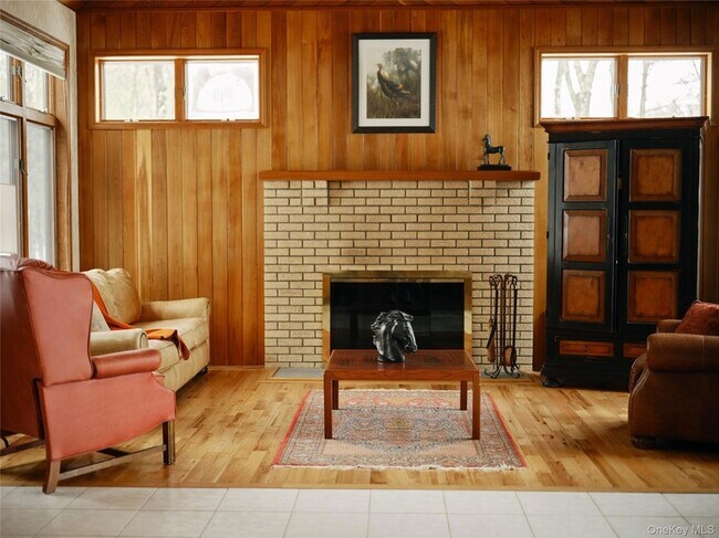 Building Photo - 136 Browning Blvd