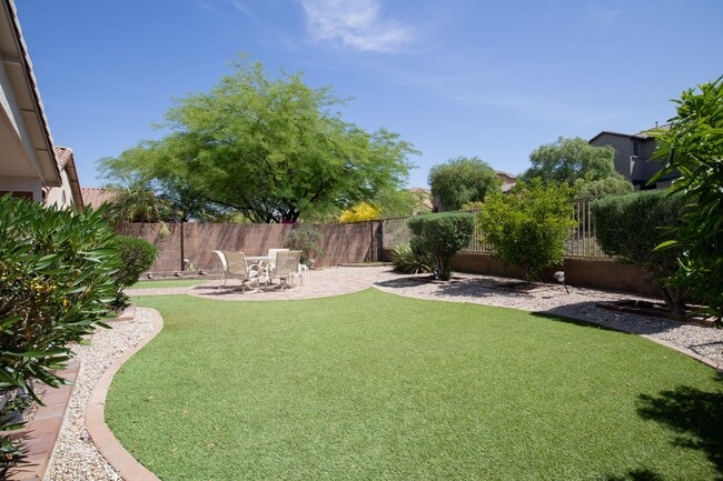 Building Photo - Spacious North Phoenix Home