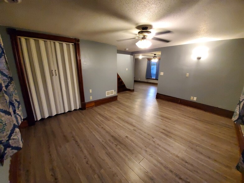 Building Photo - 104 NW 2nd St