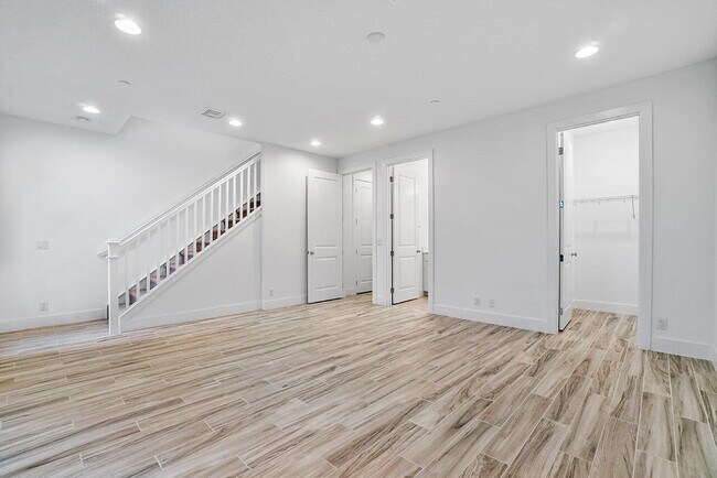 Building Photo - 4122 Faraday Wy