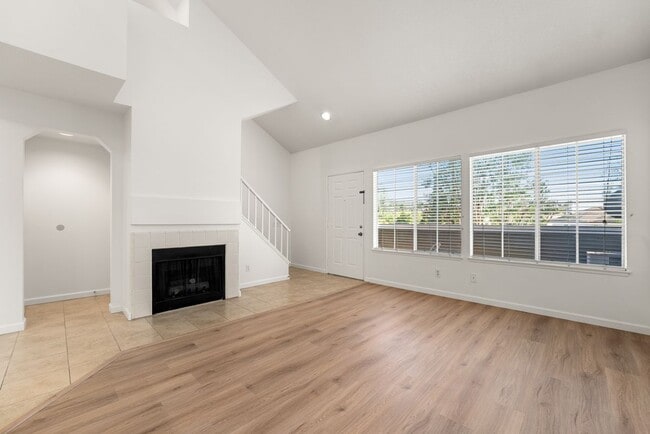 Building Photo - 16510 Stonehaven Ct