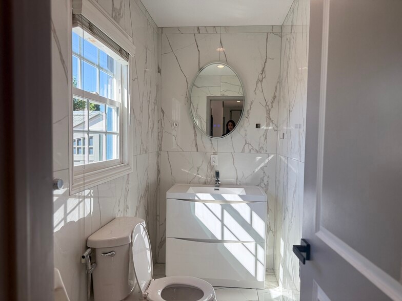 Building Photo - 6910 Laramie Ave