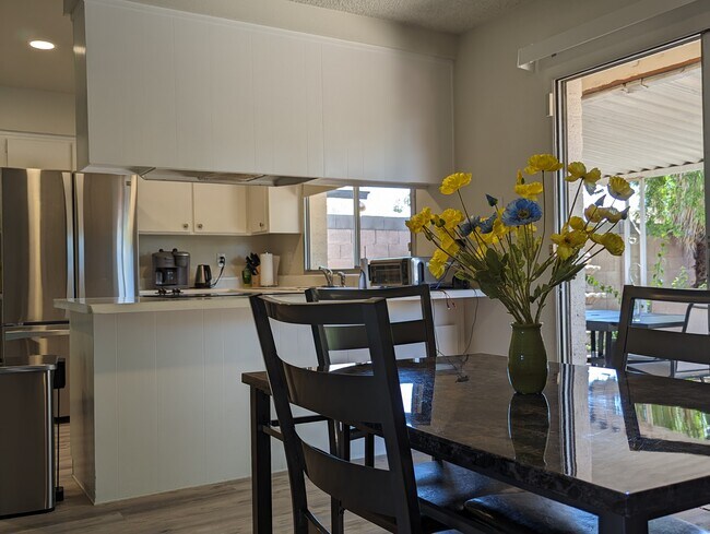 Building Photo - Cornell