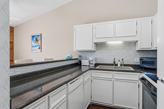 Building Photo - 16 Gulf Breeze Ct