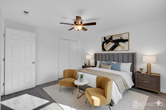 Building Photo - 148 S 4th Ave