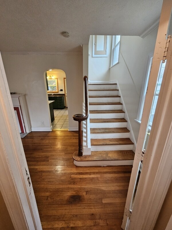 Building Photo - 3341 Hyde Park Ave