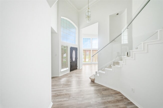 Building Photo - 2415 Mills Creek Dr