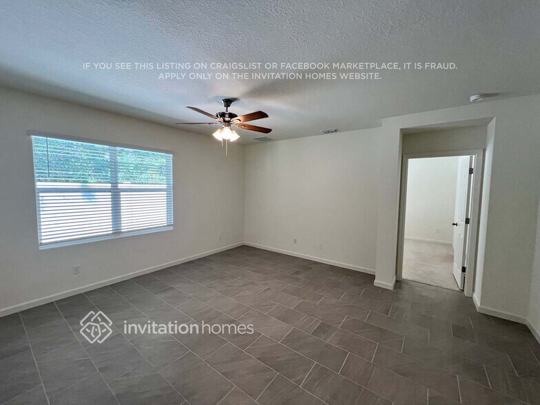 Building Photo - 9667 Seaspray Dr