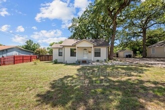 Building Photo - 7216 Church St