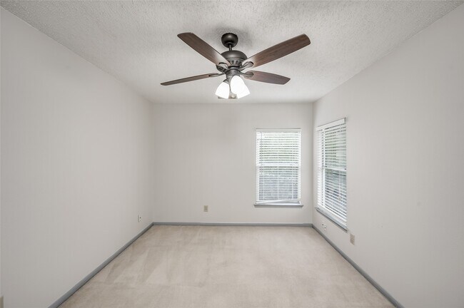 Building Photo - 3342 Bluebonnet Meadows Ln