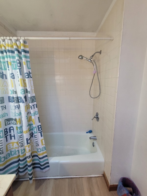 Building Photo - 15 Shore Rd