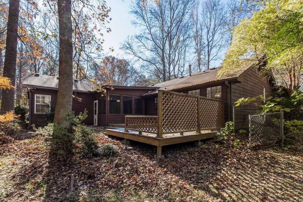 Building Photo - 3048 Jonathan Ct SW
