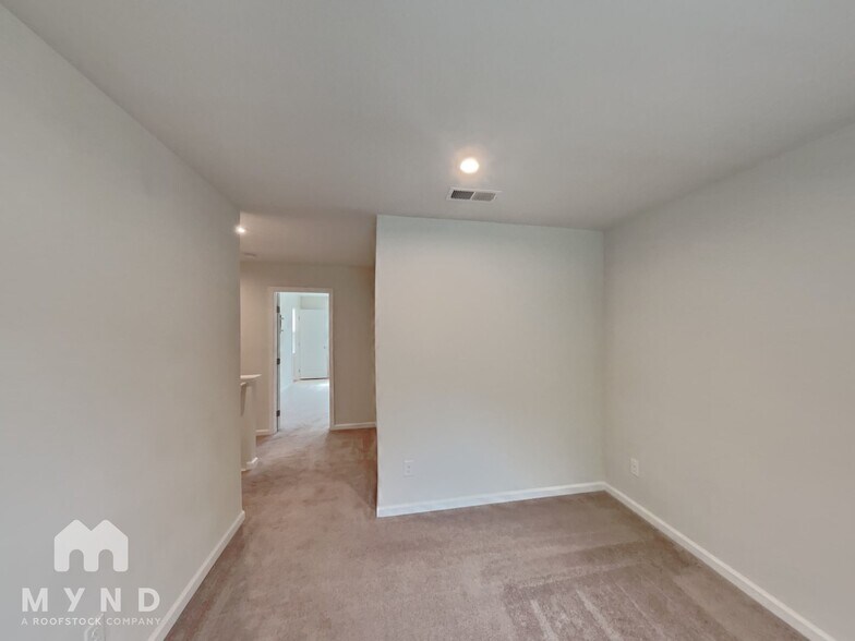Building Photo - 7013 Ludell Ln