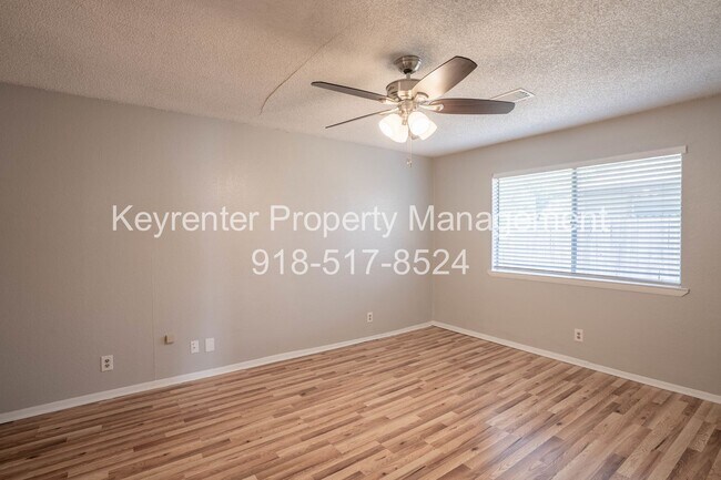 Building Photo - 1448 S 108th E Pl