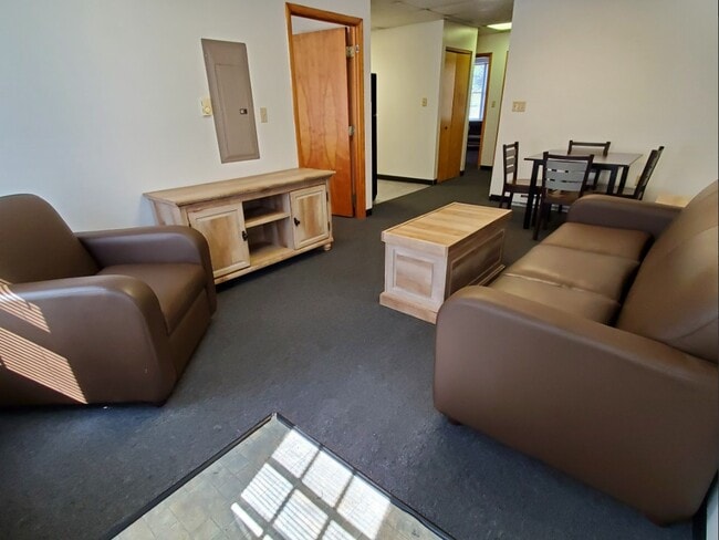 131 N. Sparks - Westside Village Apartments