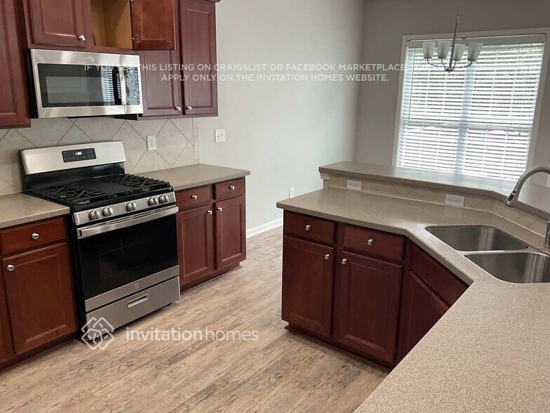 Building Photo - 905 Idlewood Dr